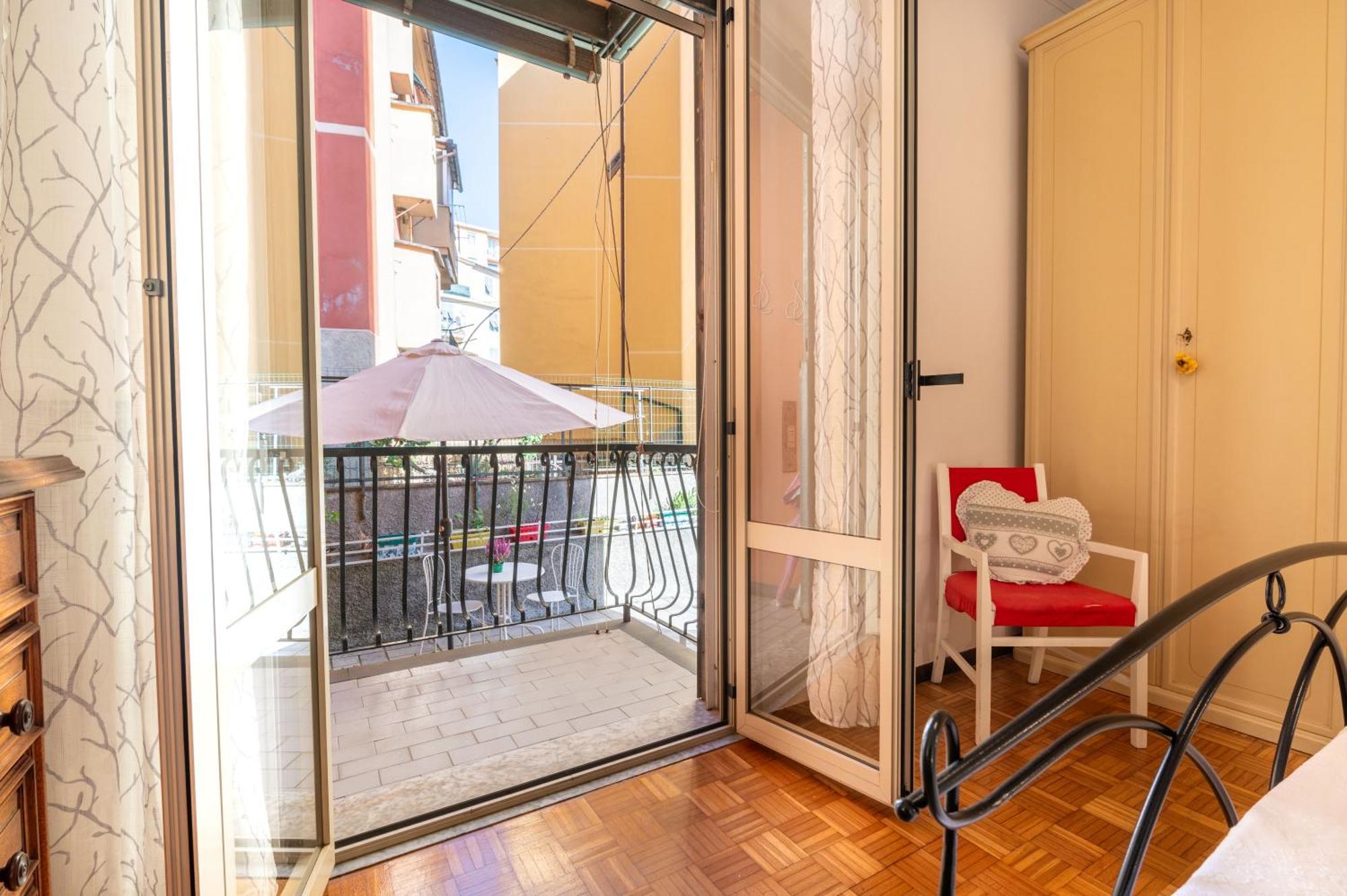 Maison D' Ofelia Chiavari Luaran gambar